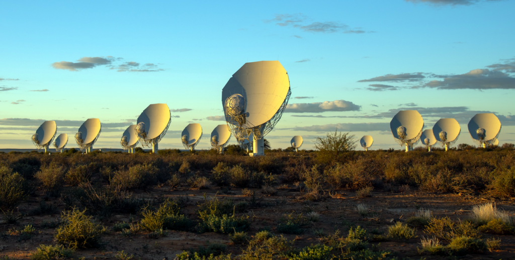 Scientific illustrations of rows of radio telescopes